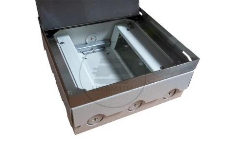 box podłogowy 12M ? puszka podłogowa do montażu gniazd standardu 22,5x45 mm ( 45x45 mm), pojemność 2x6M=12M, pokrywa…