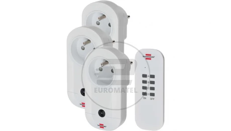 Zestaw bezprzewodowych gniazd sterowanych pilotem 3szt. 1000W RC CE1 3001 1507041