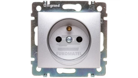 VALENA Gniazdo pojedyncze 2P+Z z przesłonami 16A IP20 aluminium 770197