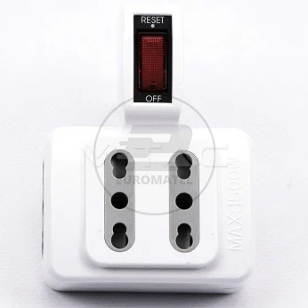 MULTIPLE ADAPTOR W/ OVERLOAD PROTECTION V-TAC