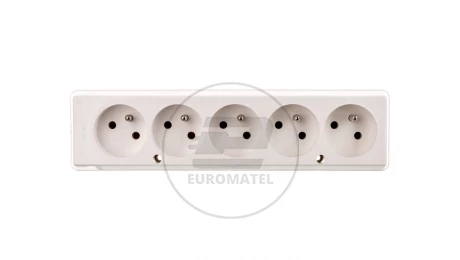 Gniazdo przenośne pięciokrotne 16A 2P+Z 250V białe GN-570